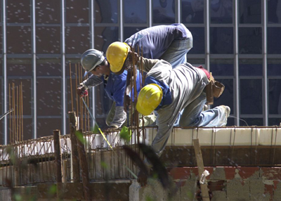 INCC registra leve variação no custo da construção civil