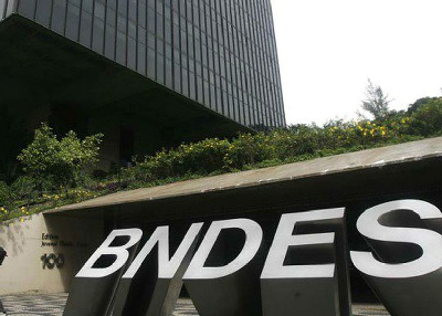 BNDES pode ajudar na exportação de serviços pelas empresas brasileiras; confira artigo